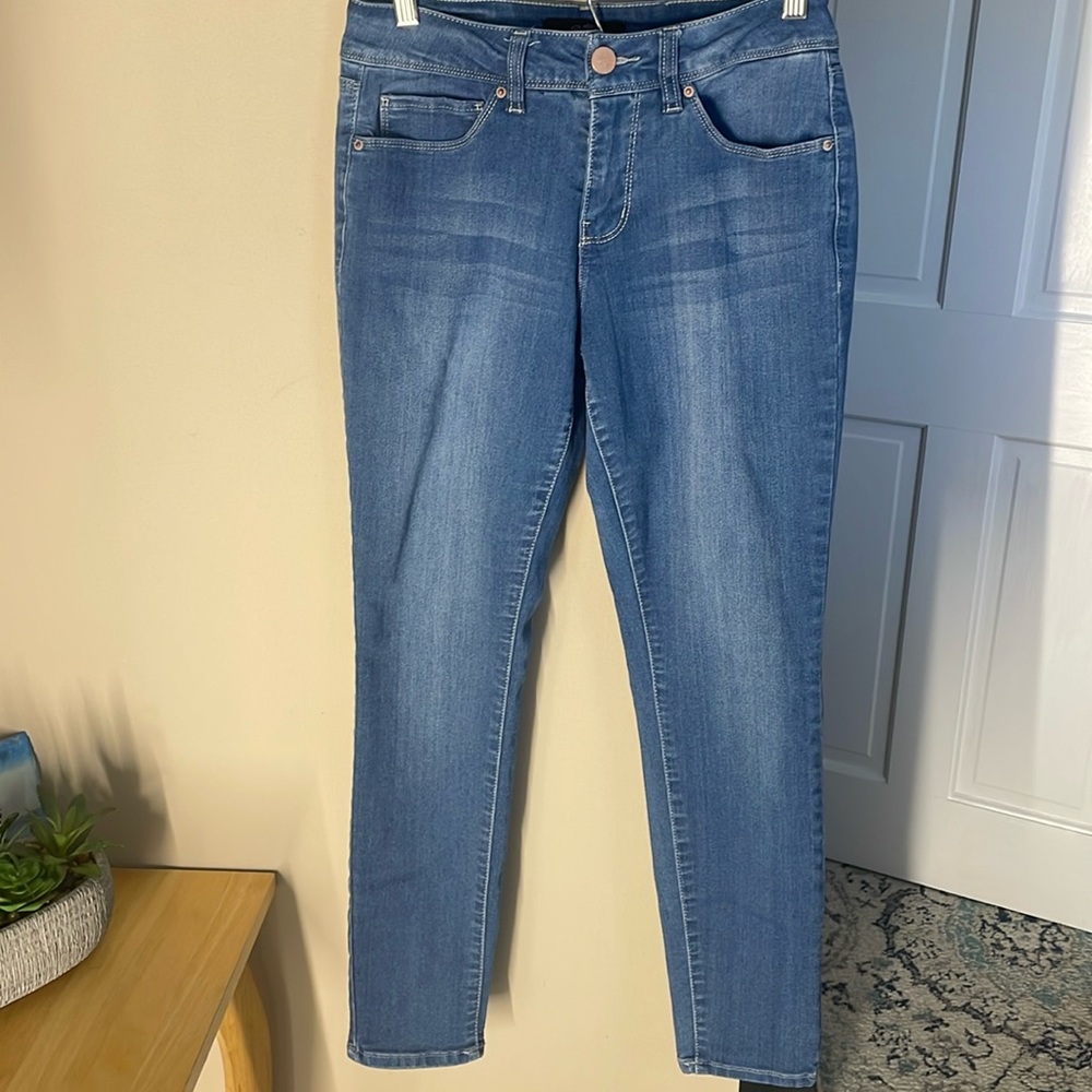 Royalty stretch jeans